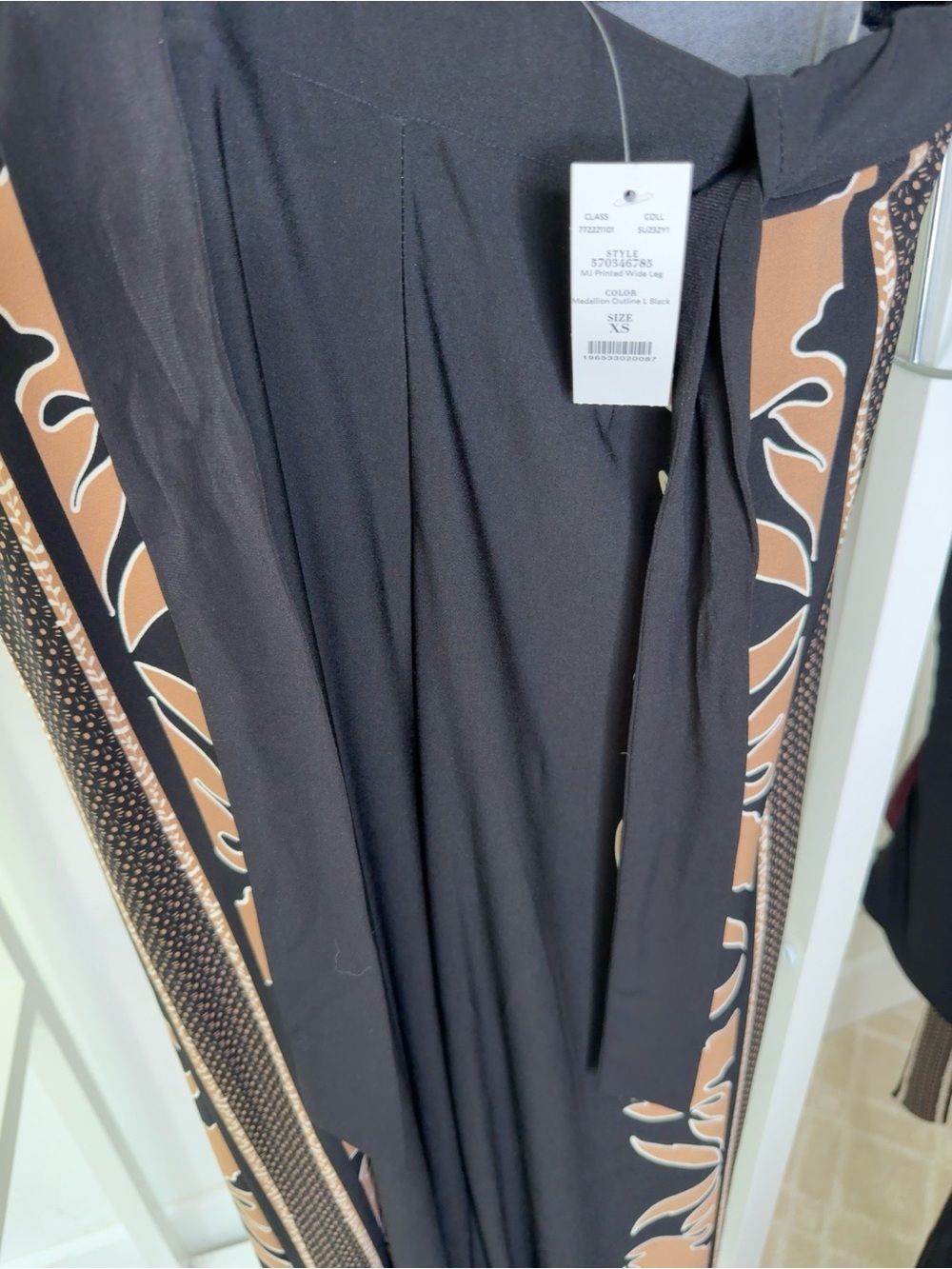 NWT Wide Leg Palazzo Pants XS Black Tan Medallion Print White House Black Market